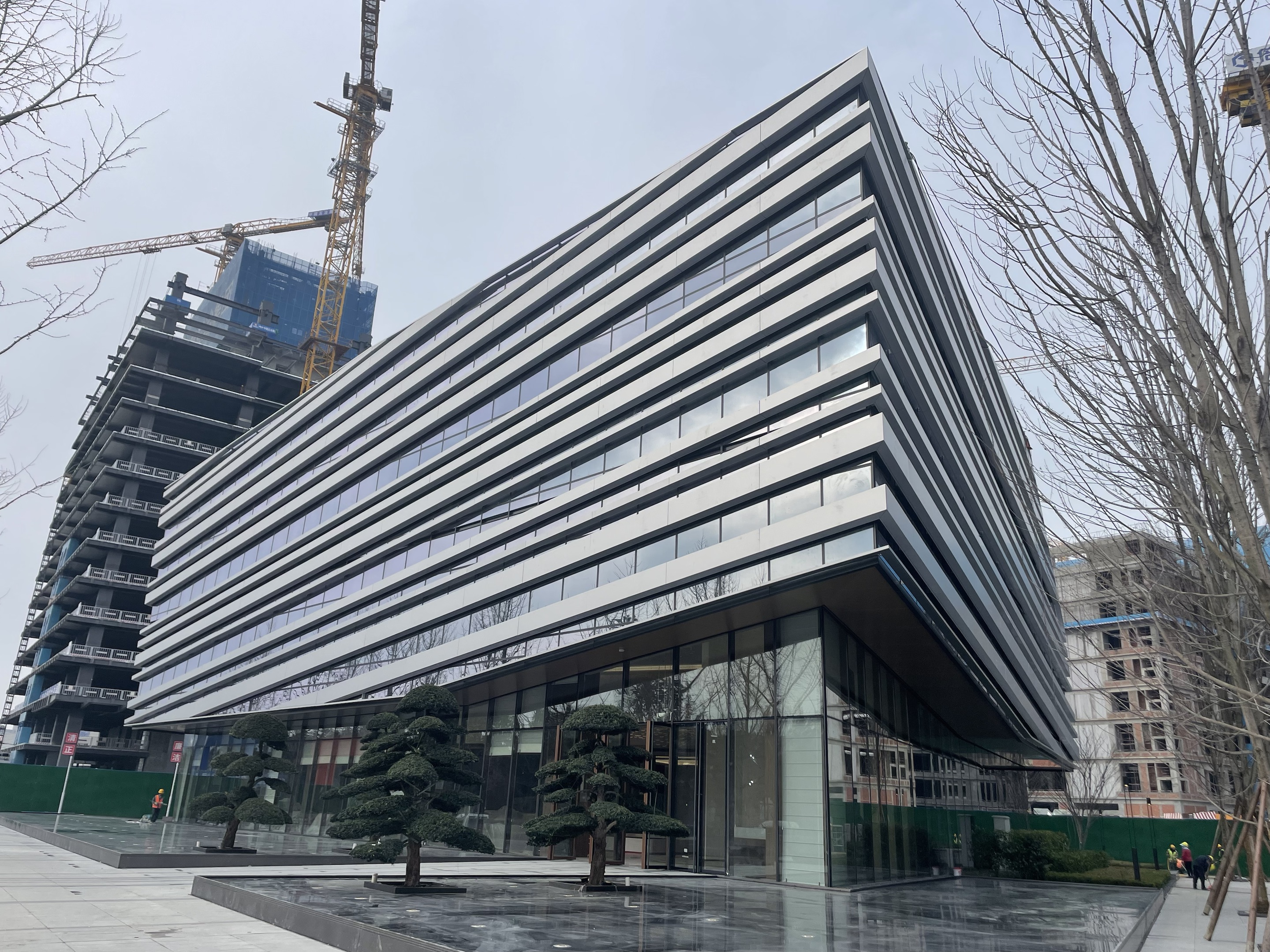 助力园区提速，高投芯光智造园项目展示区完工